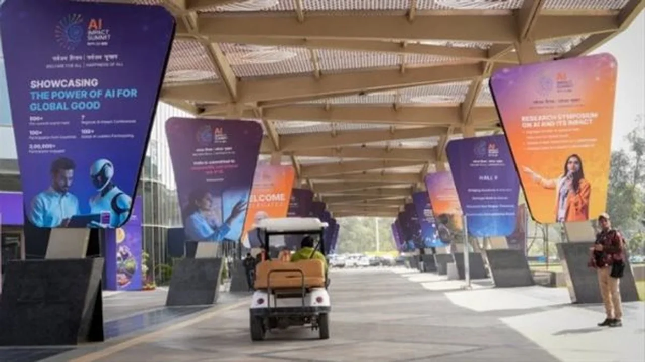 توصيات قمة الهند.. خريطة طريق دولية لتطوير أنظمة ذكاء اصطناعي آمنة وموثوقة